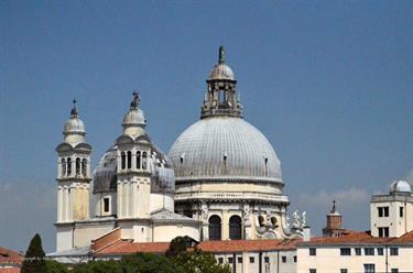 We explore Venice, DSE_8885_b_H490